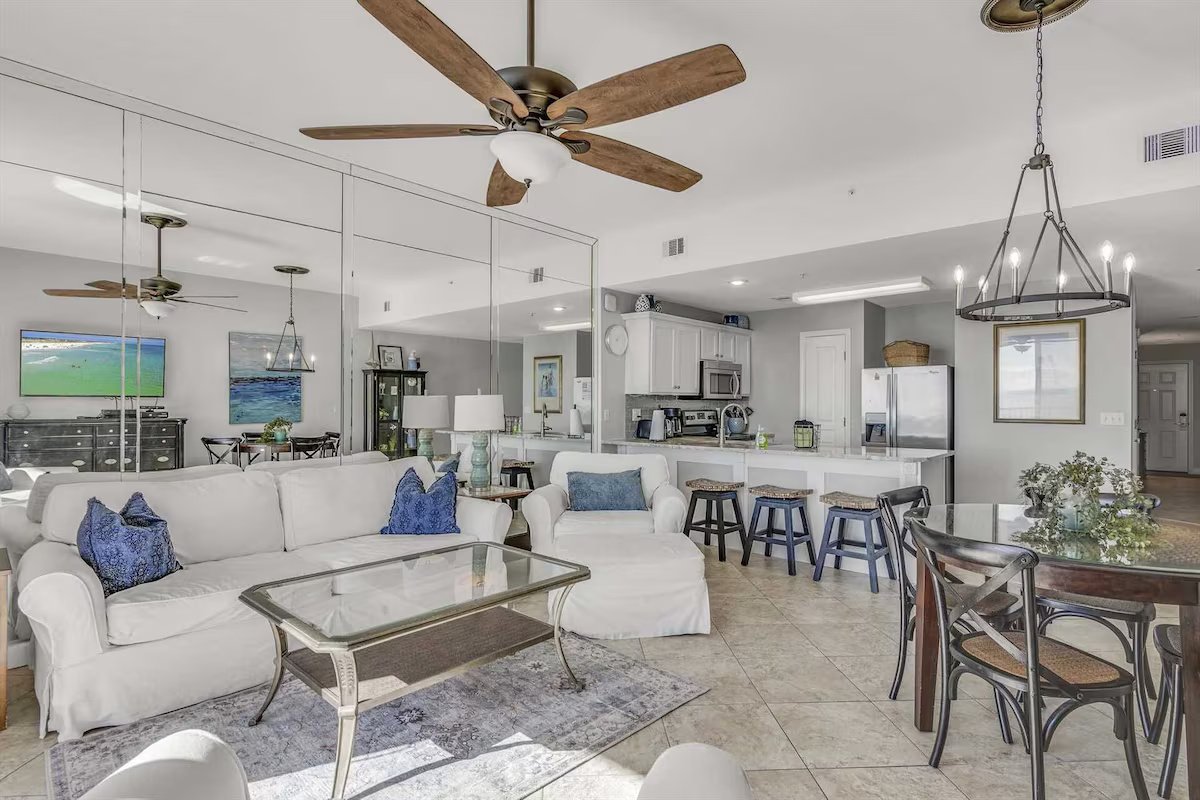 Single Condo 307